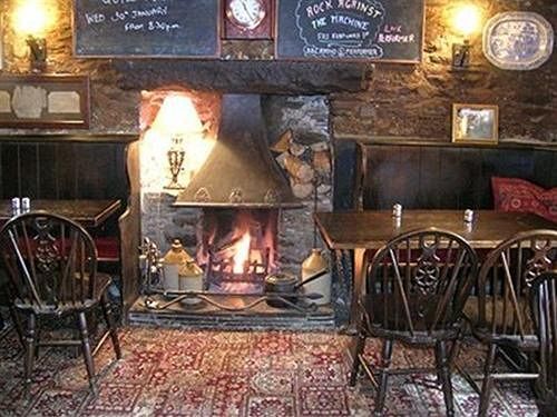Inn The Dolphin